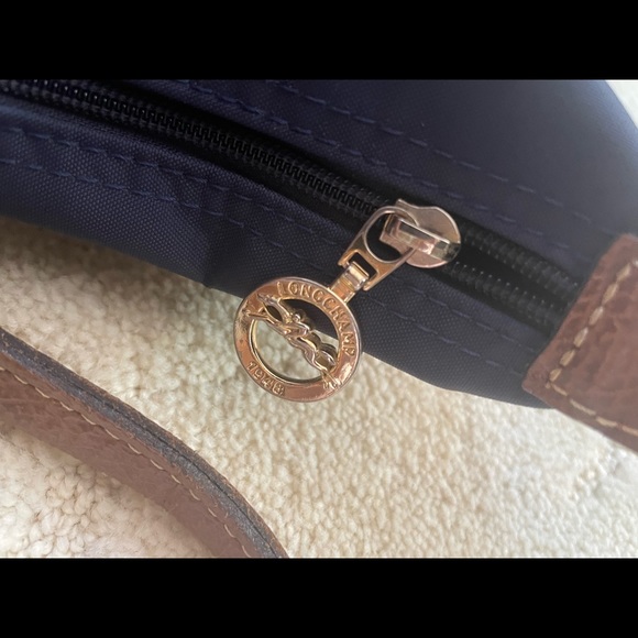 Authentic long champ Le Pliage medium shoulder tote - Picture 3 of 5